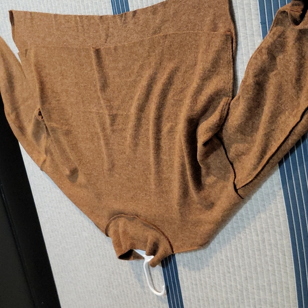 Pullover - Picture 2 of 5